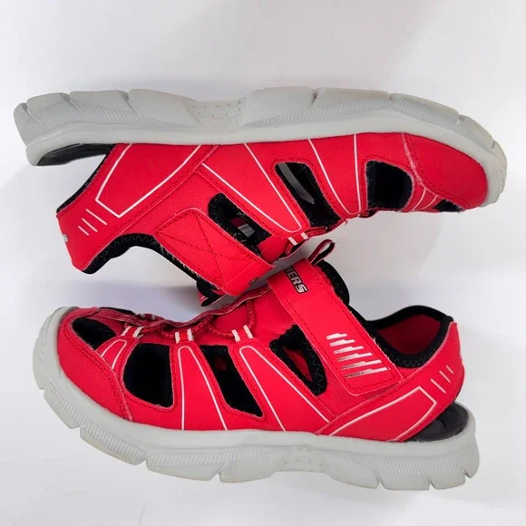 Skechers Kids Size 4 Relix Valdez Red Sandals Closed Toe Summer Comfort Travel - Picture 6 of 11